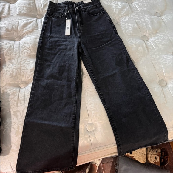 Shein Jeans - Picture 1 of 3